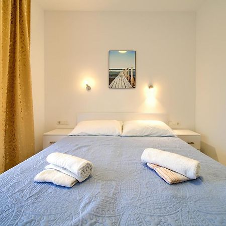 Apartmani Mara Matic Malinska Εξωτερικό φωτογραφία