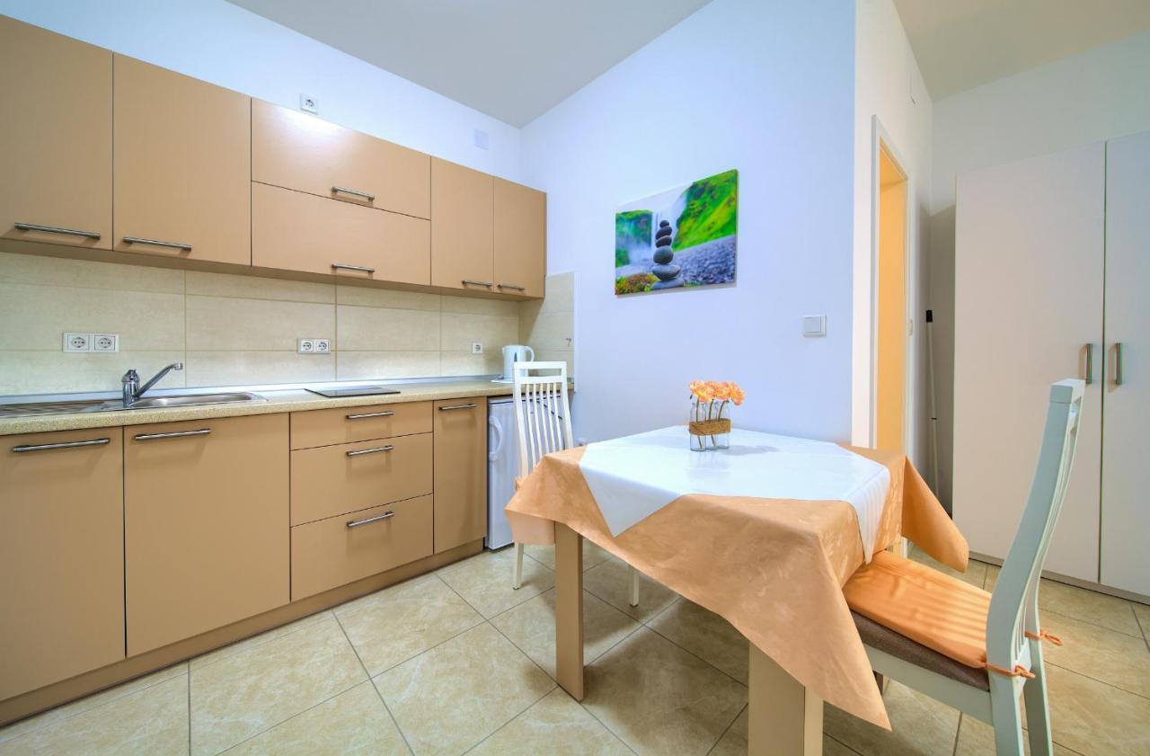 Apartmani Mara Matic Malinska Εξωτερικό φωτογραφία