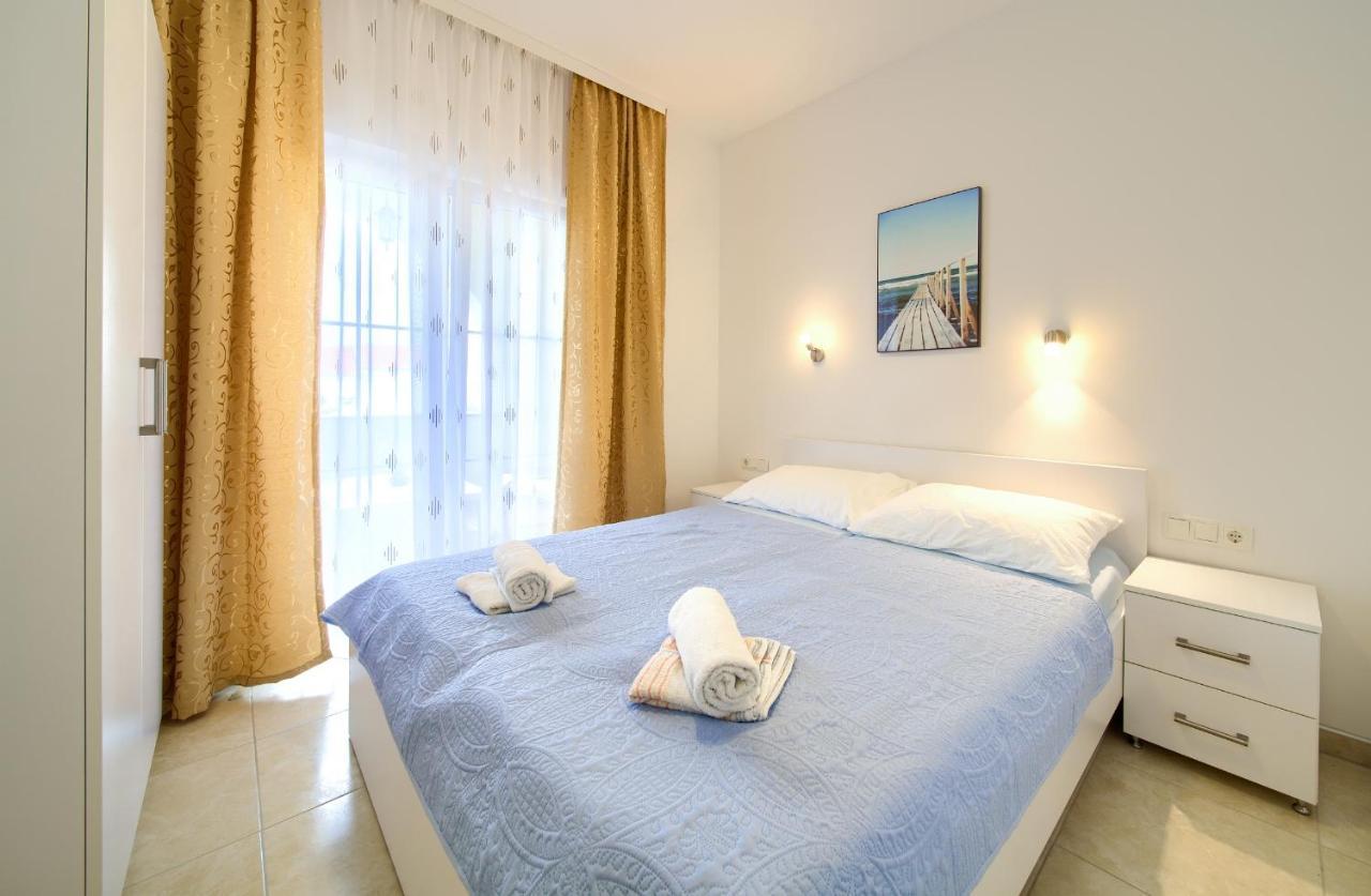 Apartmani Mara Matic Malinska Εξωτερικό φωτογραφία