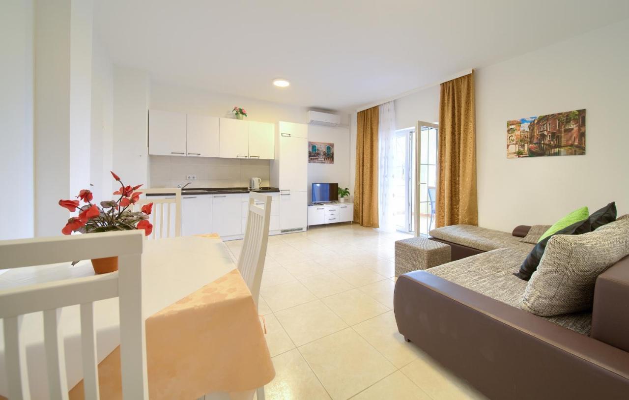 Apartmani Mara Matic Malinska Εξωτερικό φωτογραφία